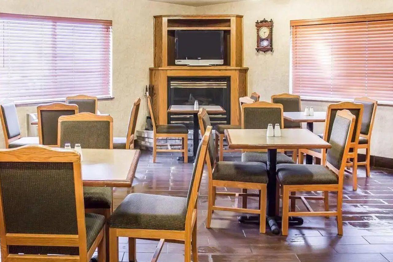 סטורג'און ביי Quality Inn & Suites מראה חיצוני תמונה