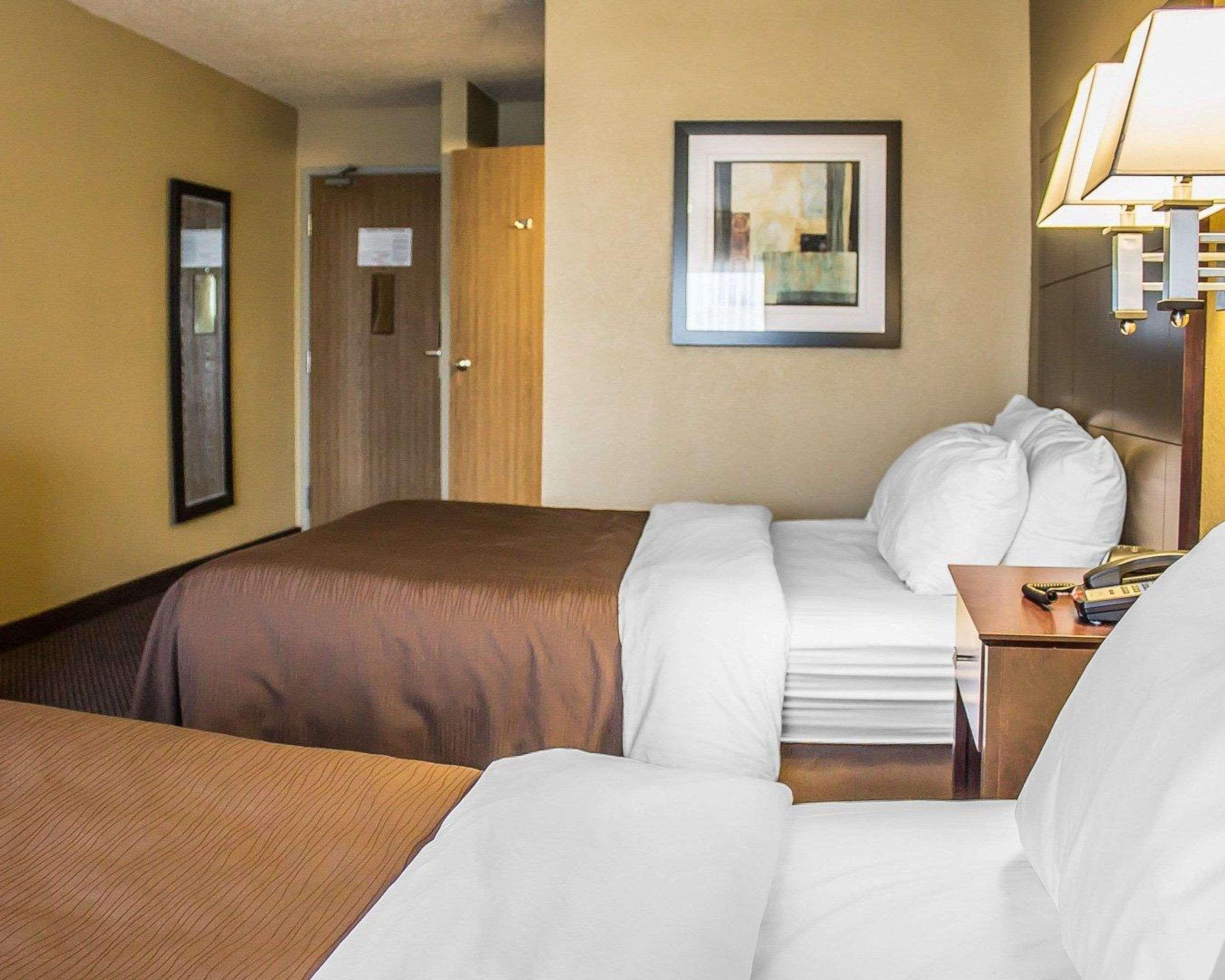 סטורג'און ביי Quality Inn & Suites מראה חיצוני תמונה