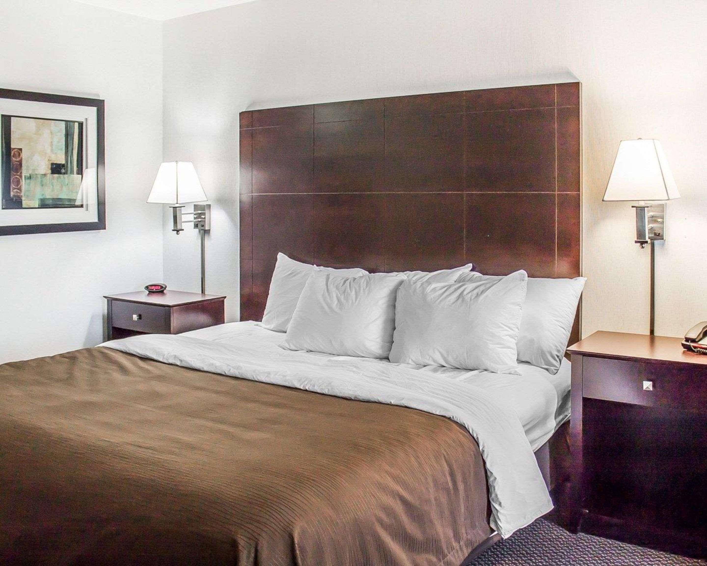 סטורג'און ביי Quality Inn & Suites מראה חיצוני תמונה
